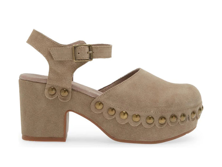 Chocolat Blu Garvey Platform Clog