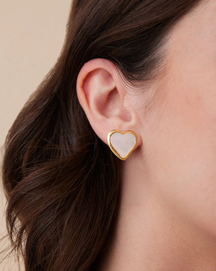 Susan Shaw Pearl Heart Studs